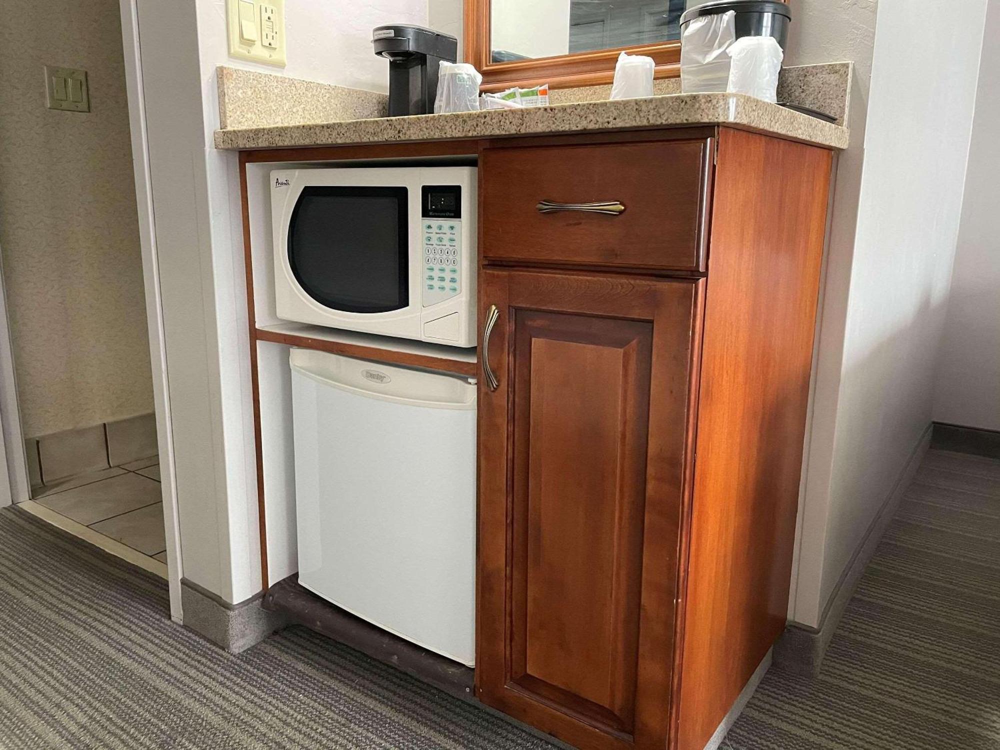 Country Inn & Suites By Radisson, Appleton North, Wi Little Chute Eksteriør bilde